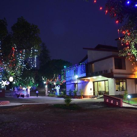 Diwali Baug Hotell Lonavala Exteriör bild