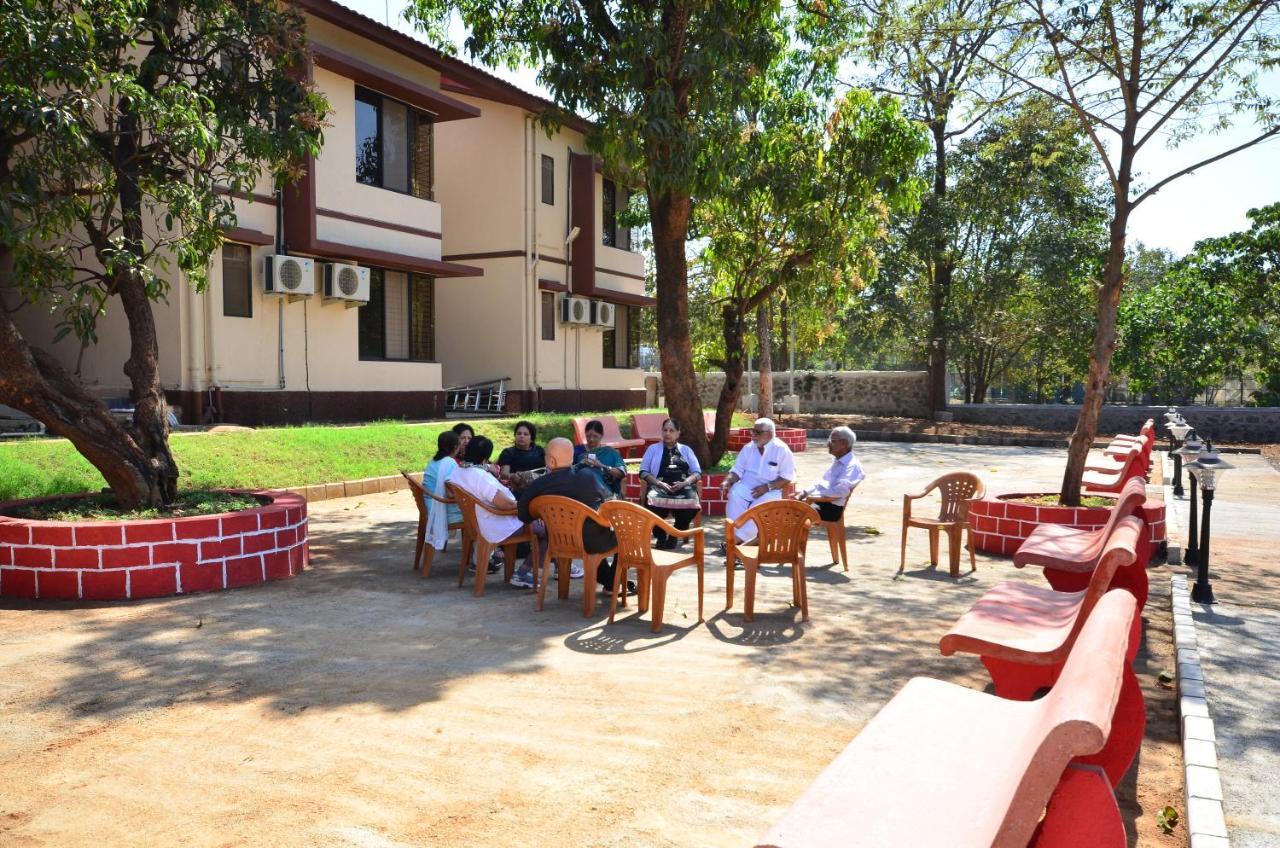Diwali Baug Hotell Lonavala Exteriör bild
